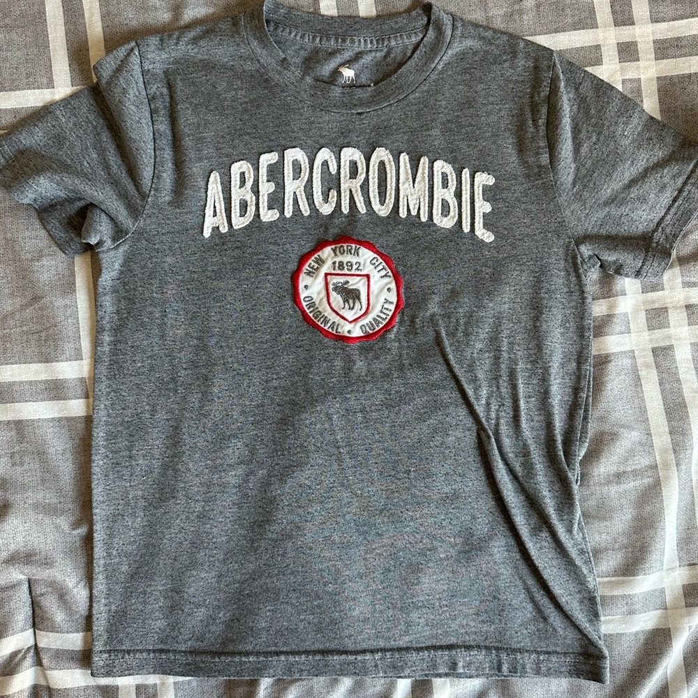 BOYS Abercrombie T-shirt - size 7/8